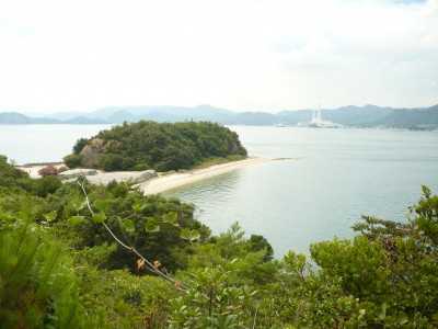 飛び出した島。