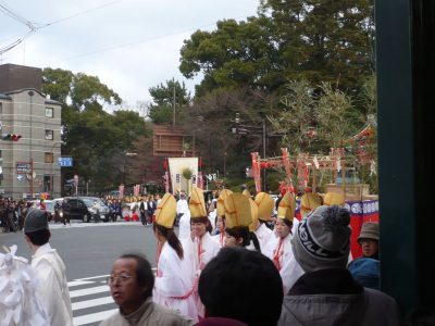 美人の巫女さんたちが！！！