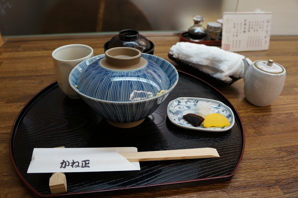 この閉まっている蓋がそそる この閉まっている蓋がそそる