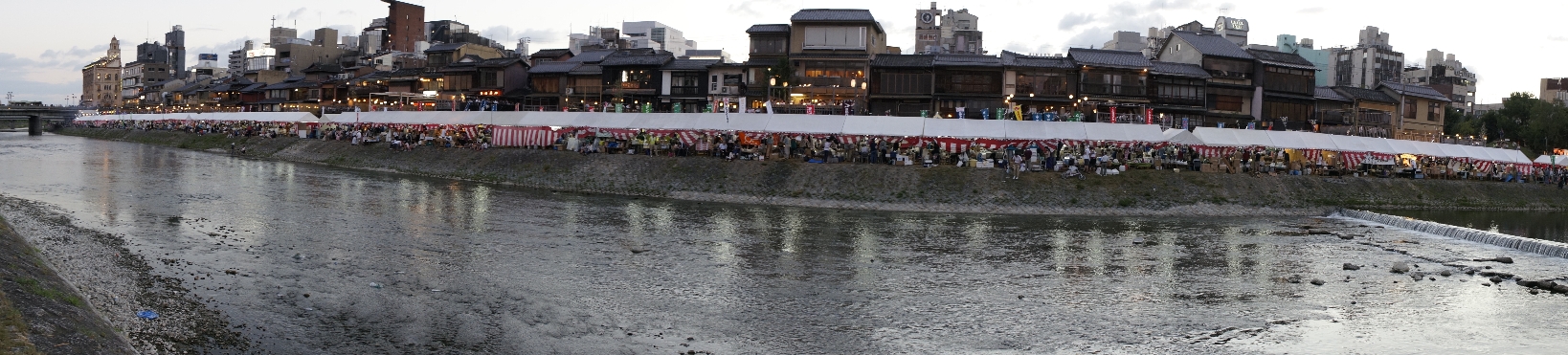 連なる屋台 連なる屋台