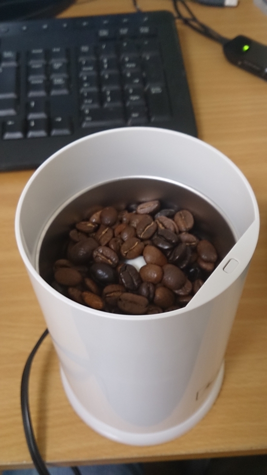 豆をどばっと入れまして
