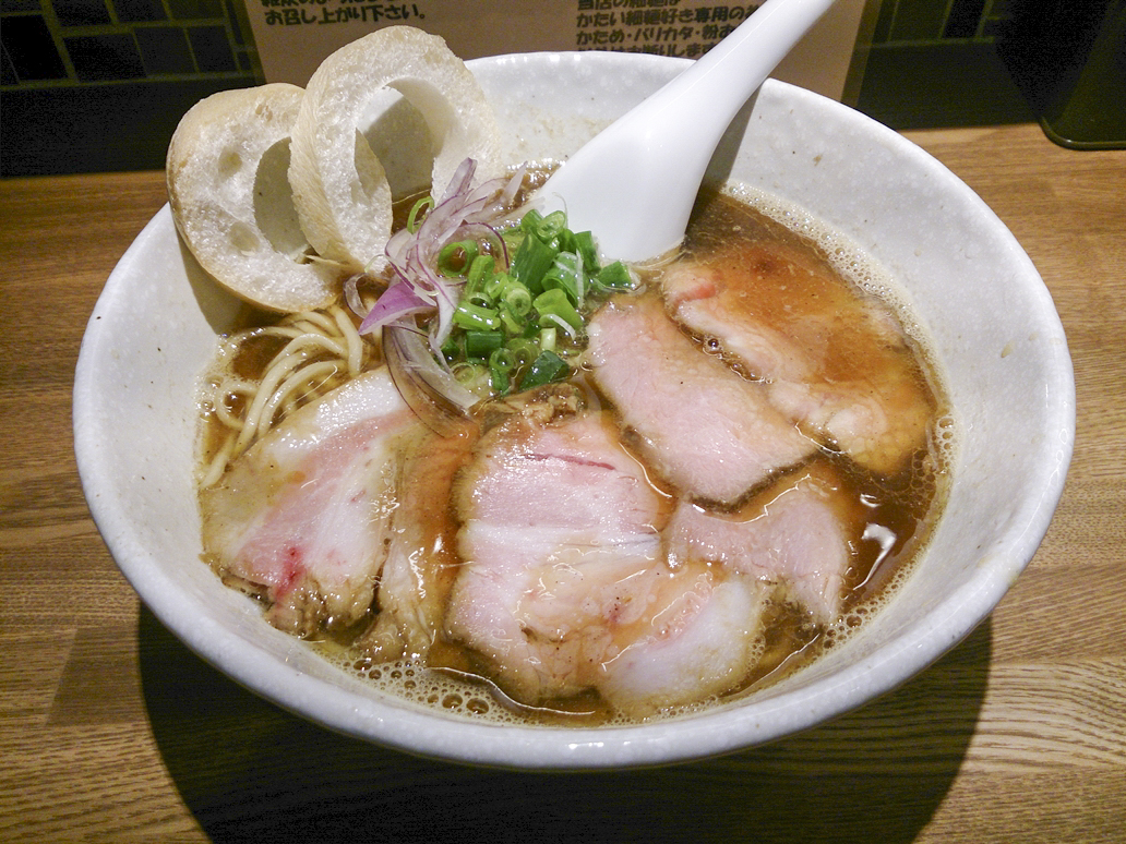 追い鰹醤油ちゃーしゅーめん