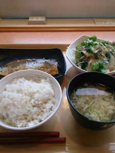 鯖の味噌煮定食