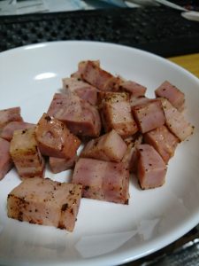 厚切りベーコンwithブラックペッパー