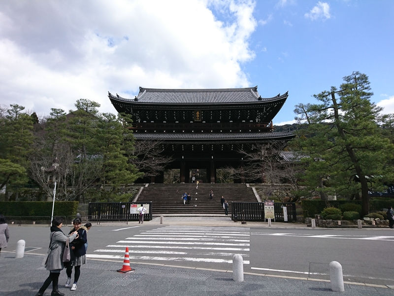 知恩院の長い階段