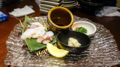 でかいぶつ切りのたこわさび
