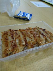 セブンイレブンの焼き餃子