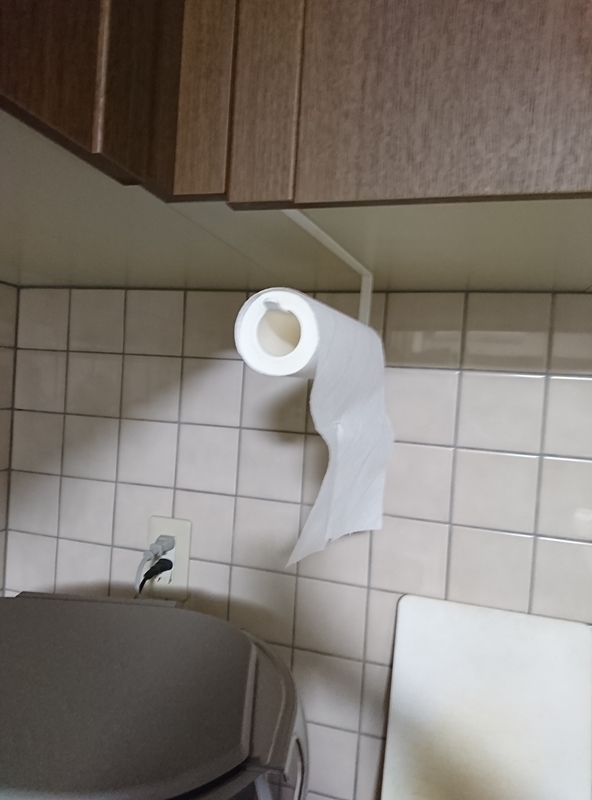 キッチンペーパーハンガーの写真