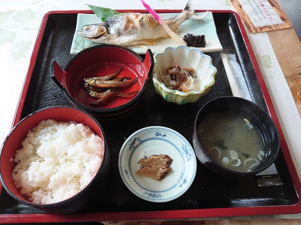 ひめます塩焼き定食