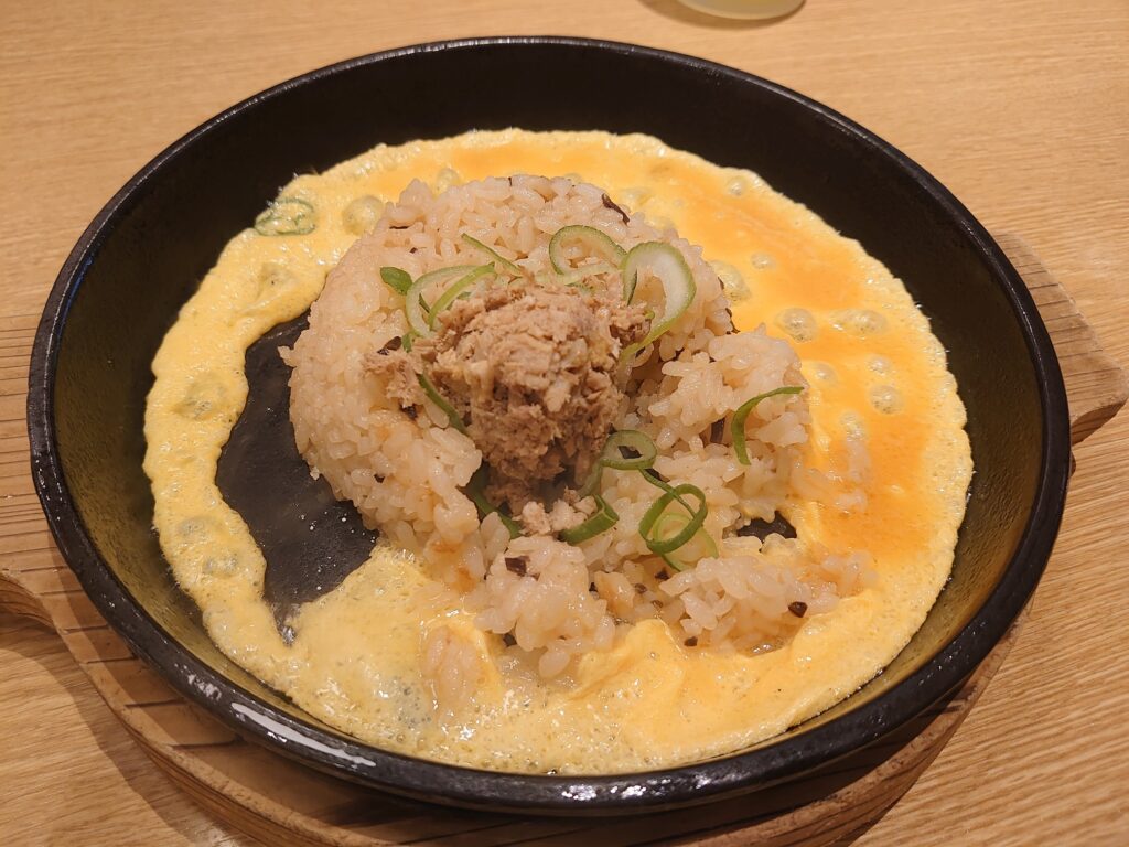 丸源ラーメンのチャーハン（食べかけ）